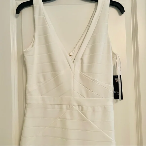 GUESS white v neck fitted dress - Picture 2 of 4